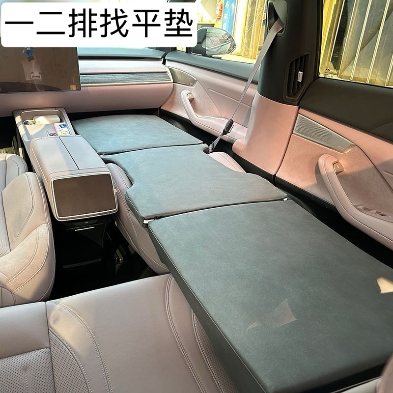 上次有个网友说了句很尖锐的话，虽然难听，但忠言逆耳。他说：什么蓝海红海，xx车企