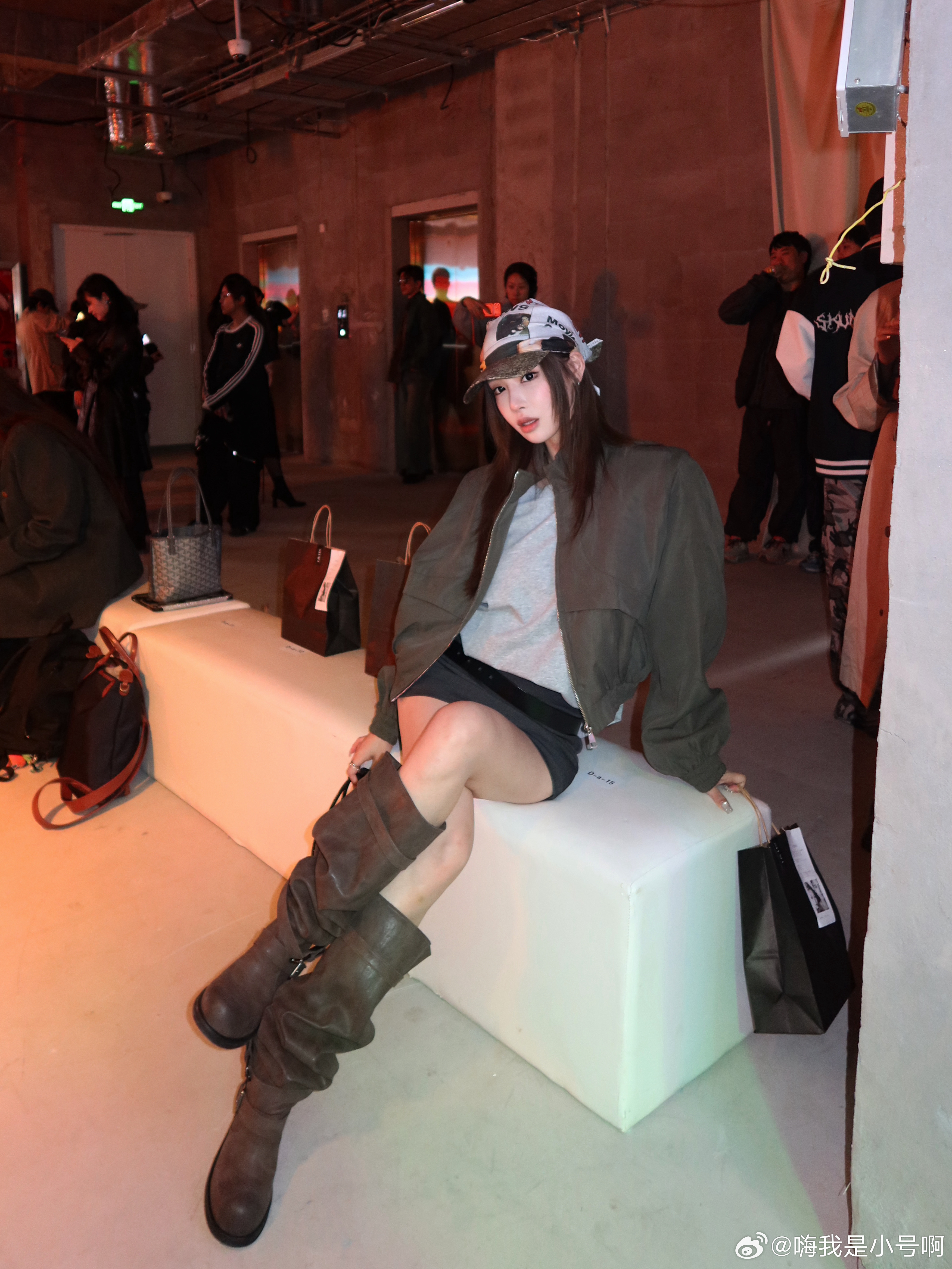 疲惫一周结束鸟下班就去打电动🔫 