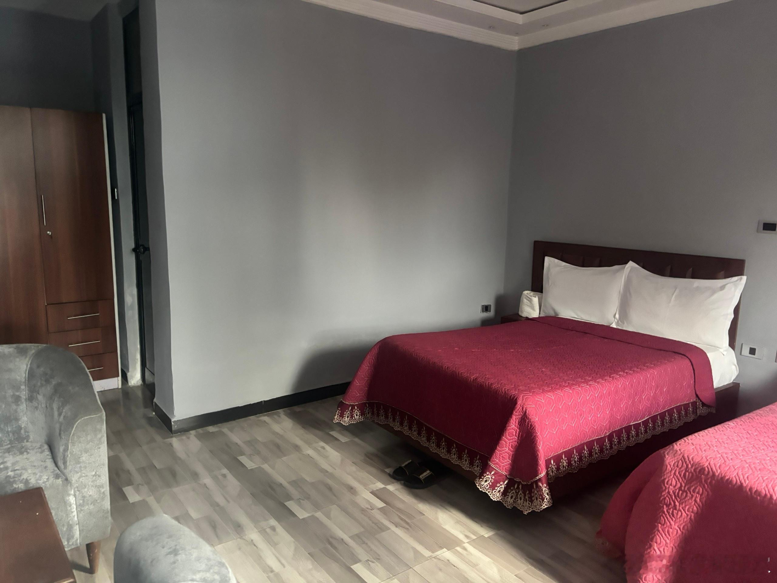 埃塞俄比亚历险记  34    晚上又停电了！在国外一定要装穷，切忌炫富，人家人