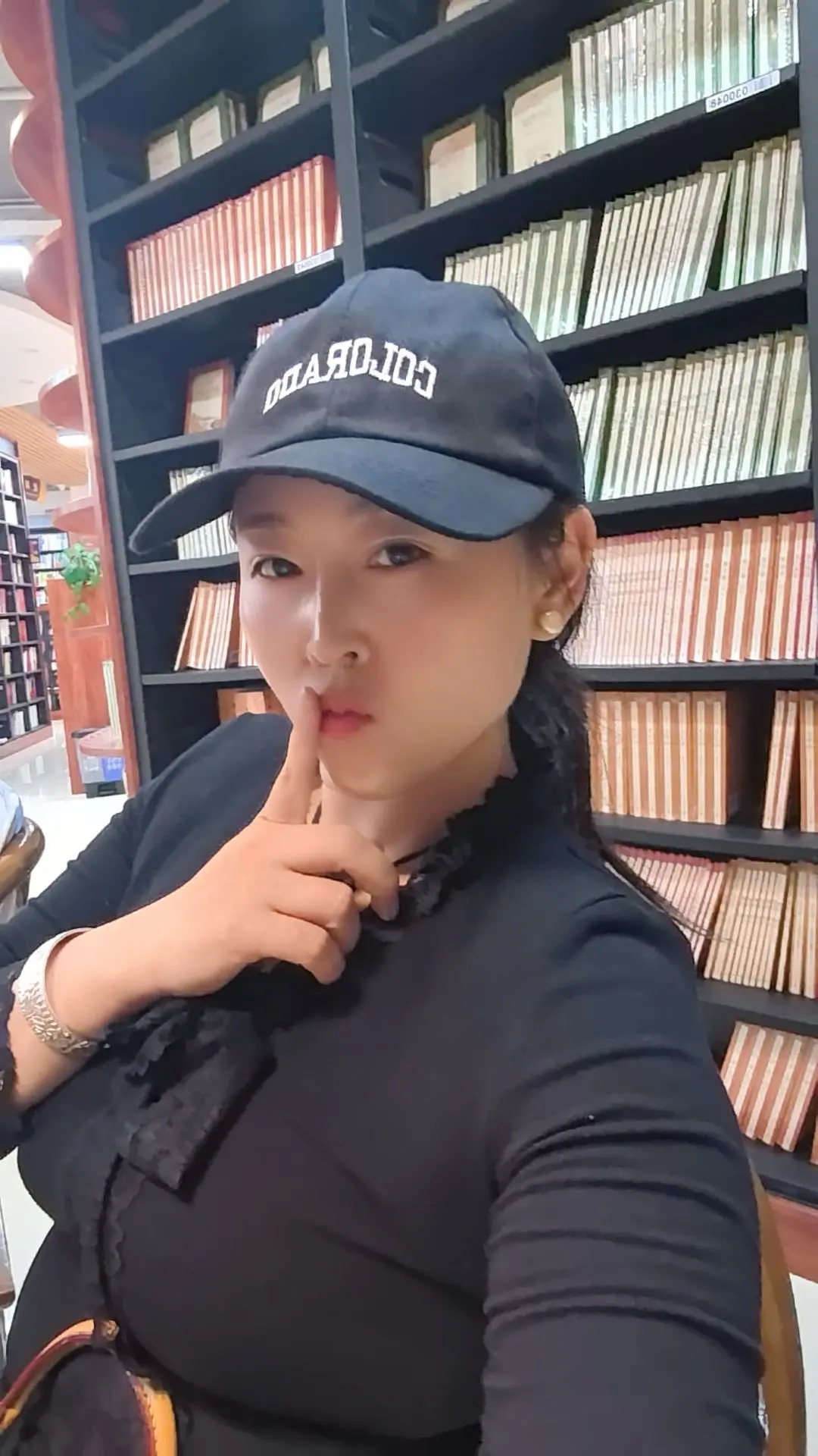 无聊又发一个😃