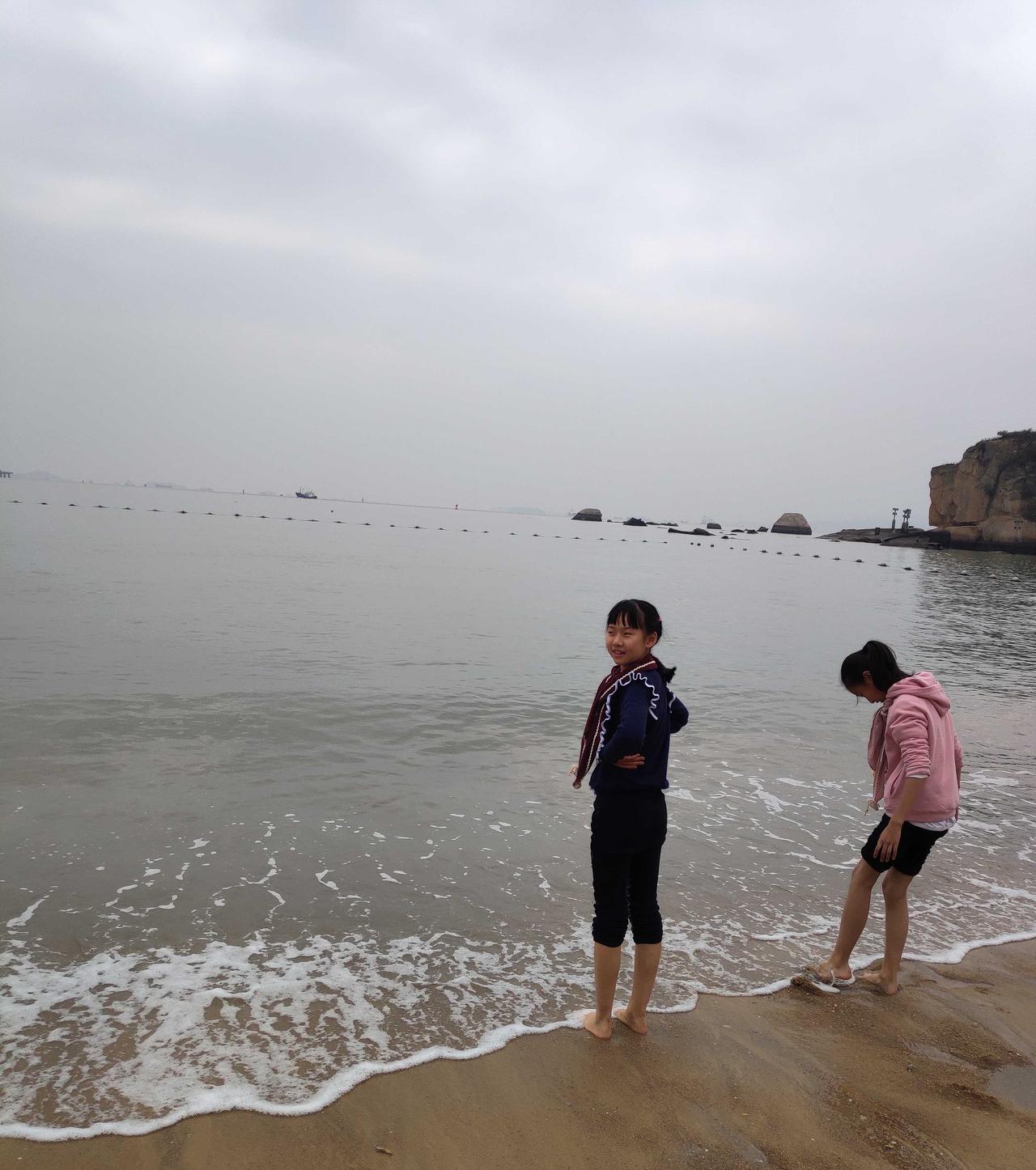 今天读了《一个叫欧维的男人决定去死》这本小说，很是感慨，也对现代疏离的人际关系有