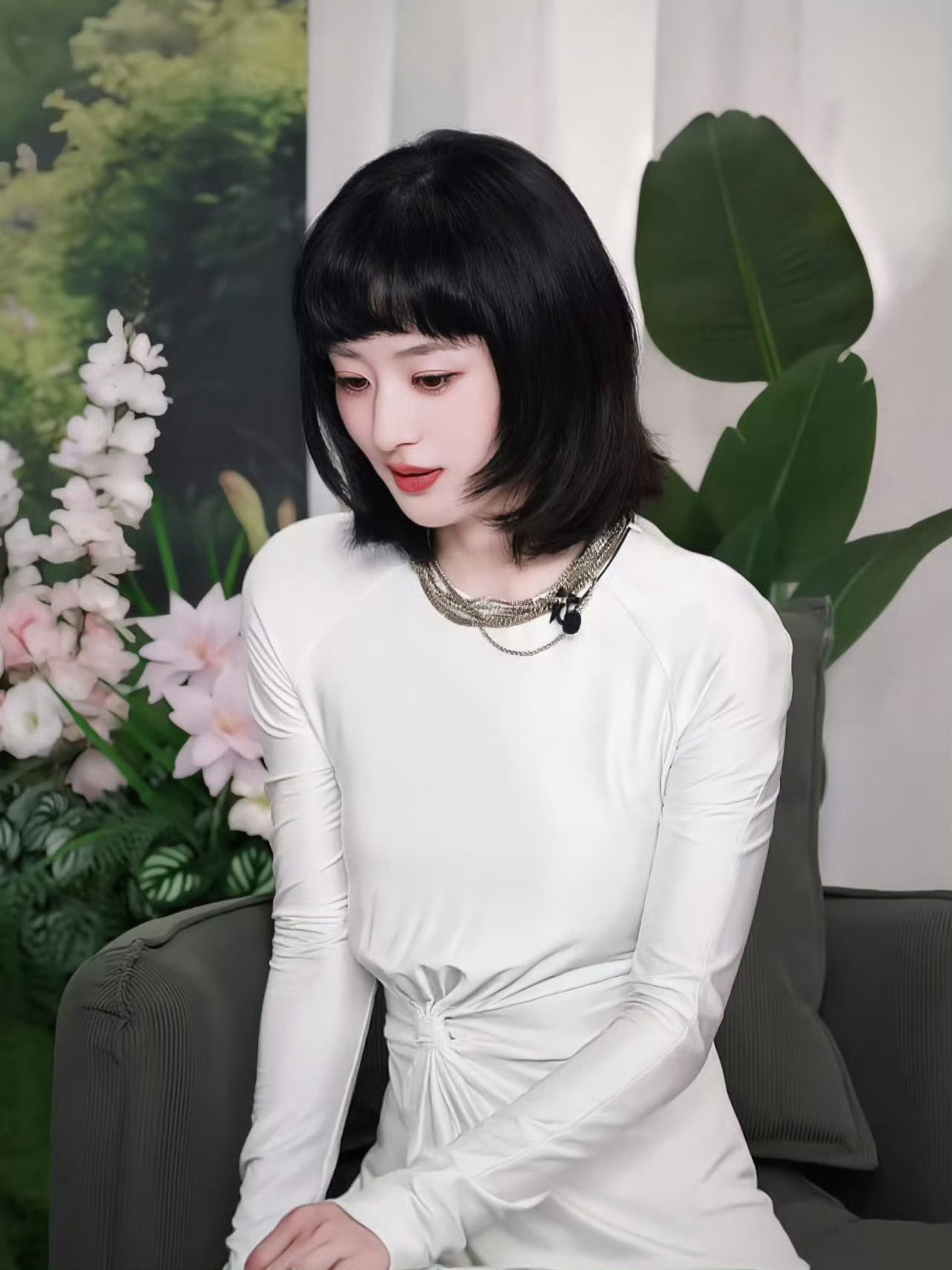 “追随光 我对你的爱意永远热烈真诚” "𝓕𝓸𝓵𝓵𝓸𝔀 𝓽𝓱𝓮 