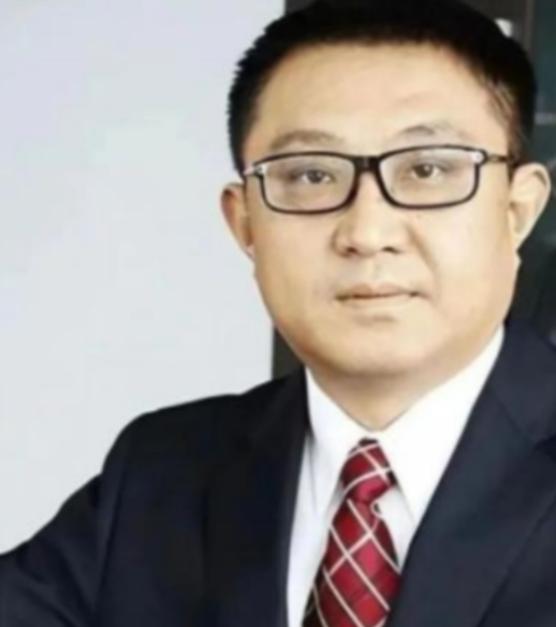 他在三年疫情期间趁机牟取“国难财”，通过核酸造假害了无数人，他的结局令人拍手称快