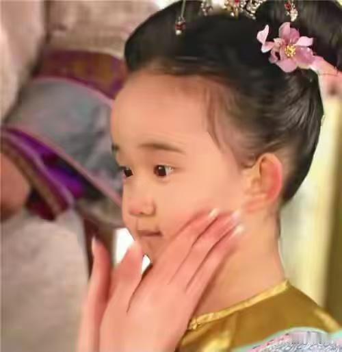 胧月成年后对敬妃恨之入骨，看看敬妃对她做了什么？
 
你知道吗？胧月可不是普通的