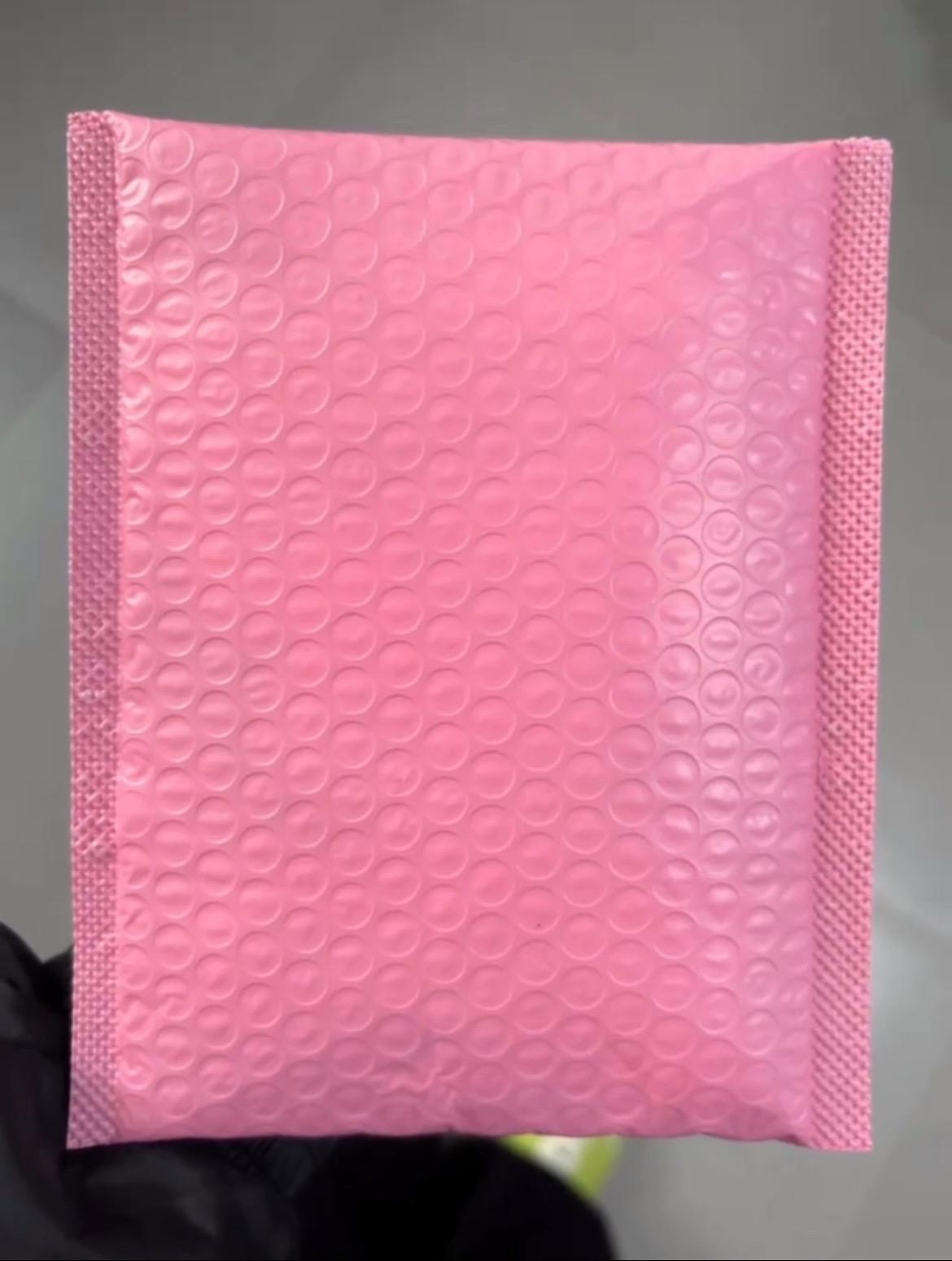 好可爱的小怪兽  好朋友送我一个谢谢
