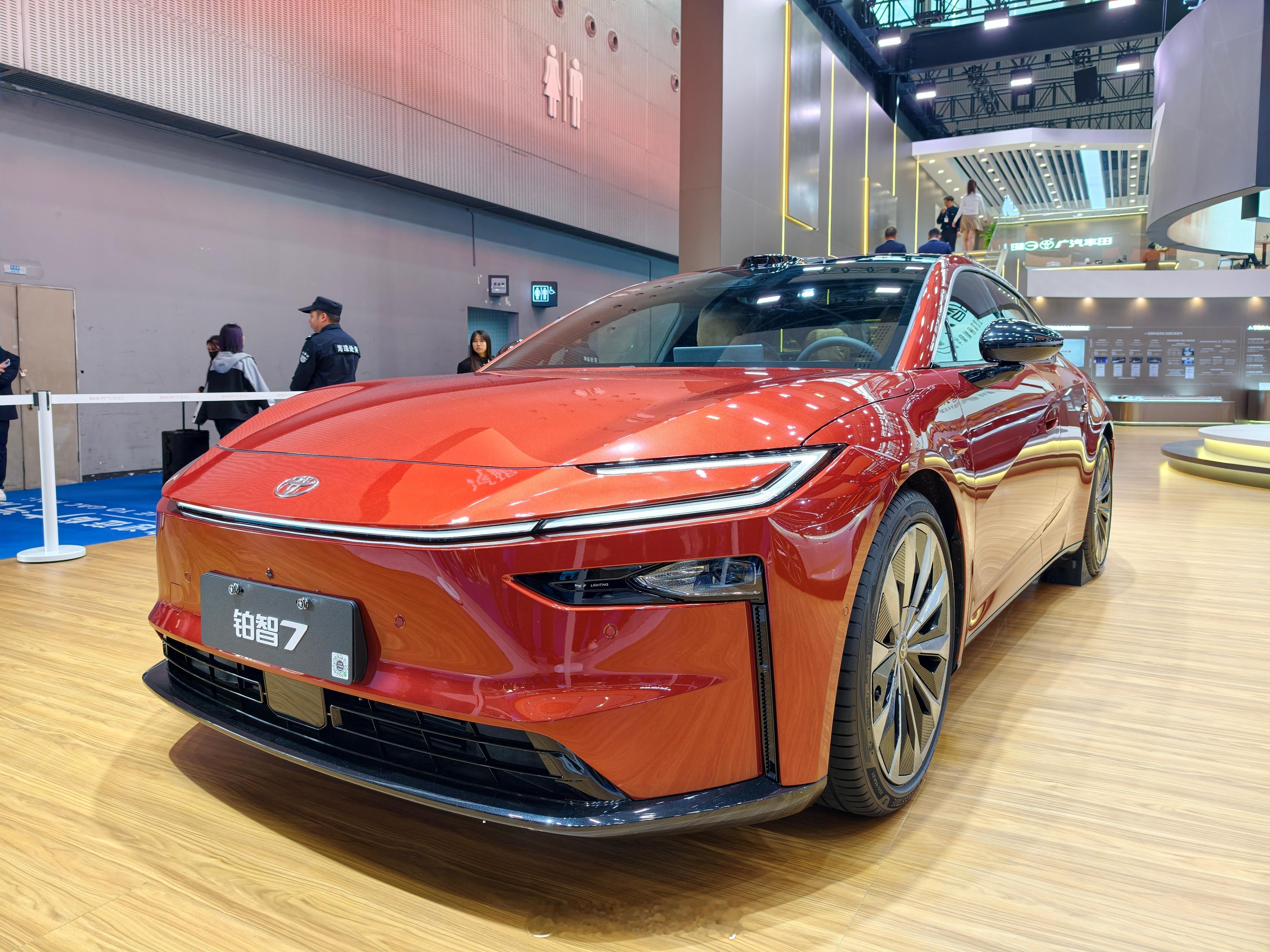 广州车展油电同强是关键词，相比于新势力，今年的合资车更有看点，尤其是广汽丰田铂智