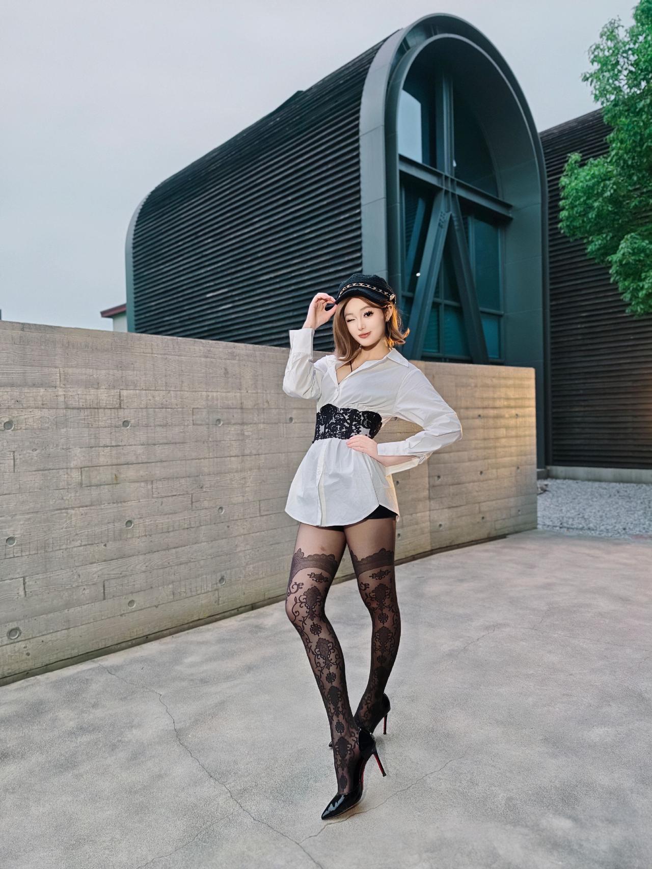 长沙约拍📷-后湖•当代建筑文化中心
模特：@kittybb. 
设备：Xiao