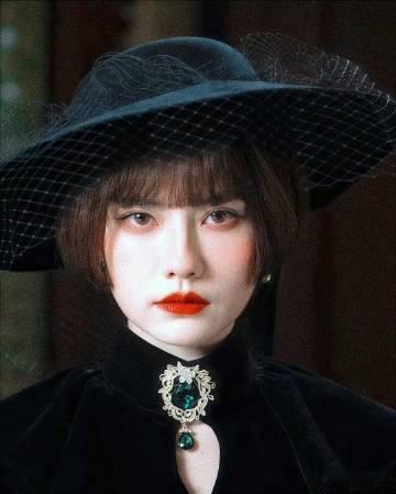 姜珮瑶复刻南部档案董小姐造型主人般的张海琪 妈妈般的姜珮瑶 现场的姜珮瑶每一个细