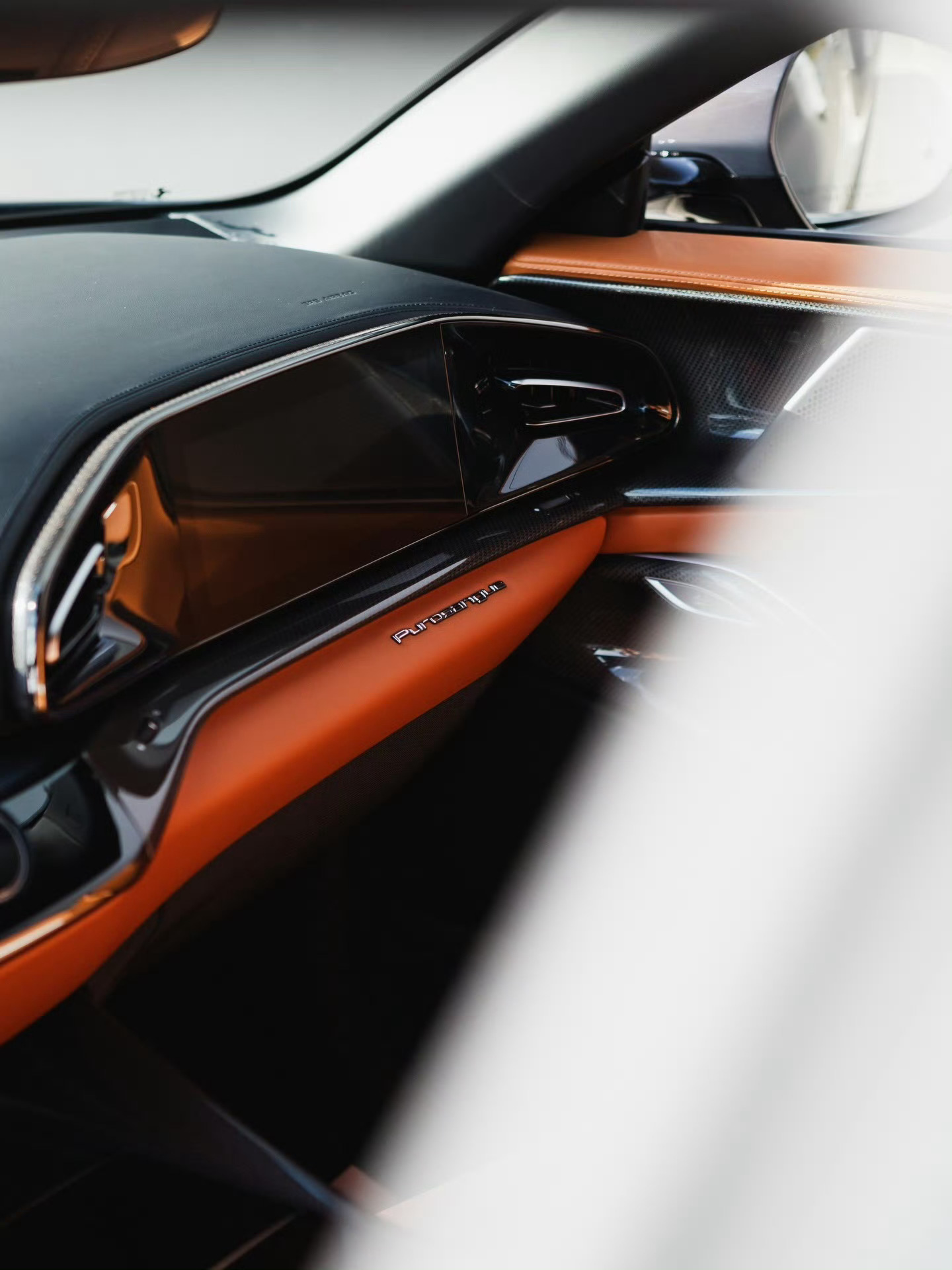 法拉利 Purosangue 