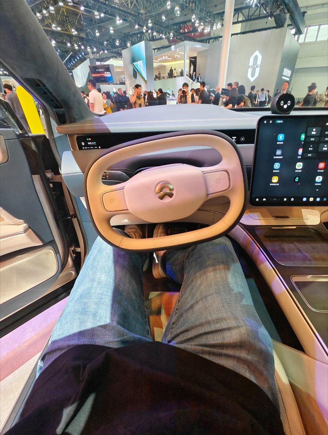 直降10万的蔚来et9 地平线不比S级香吗？购车的时候，无需“商旅无忧”、“用车