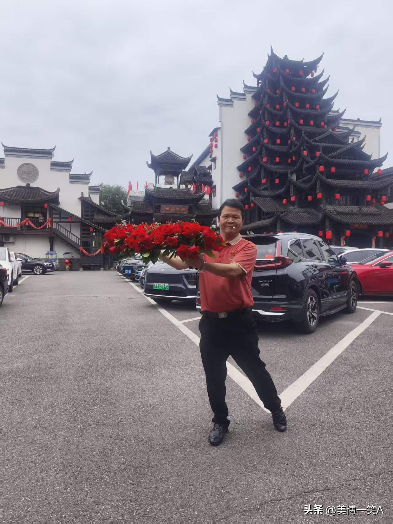 六一节情奔向衡州府。
红网衡阳论坛李兵，是位优秀的男人。
家人辛苦了，情奔闻名全