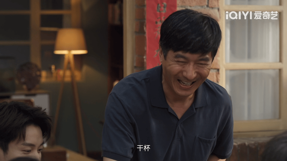 生逢其时看得我又哭又笑生逢其时 本以为是基调偏厚重的年代故事，没想到穿插这么多有