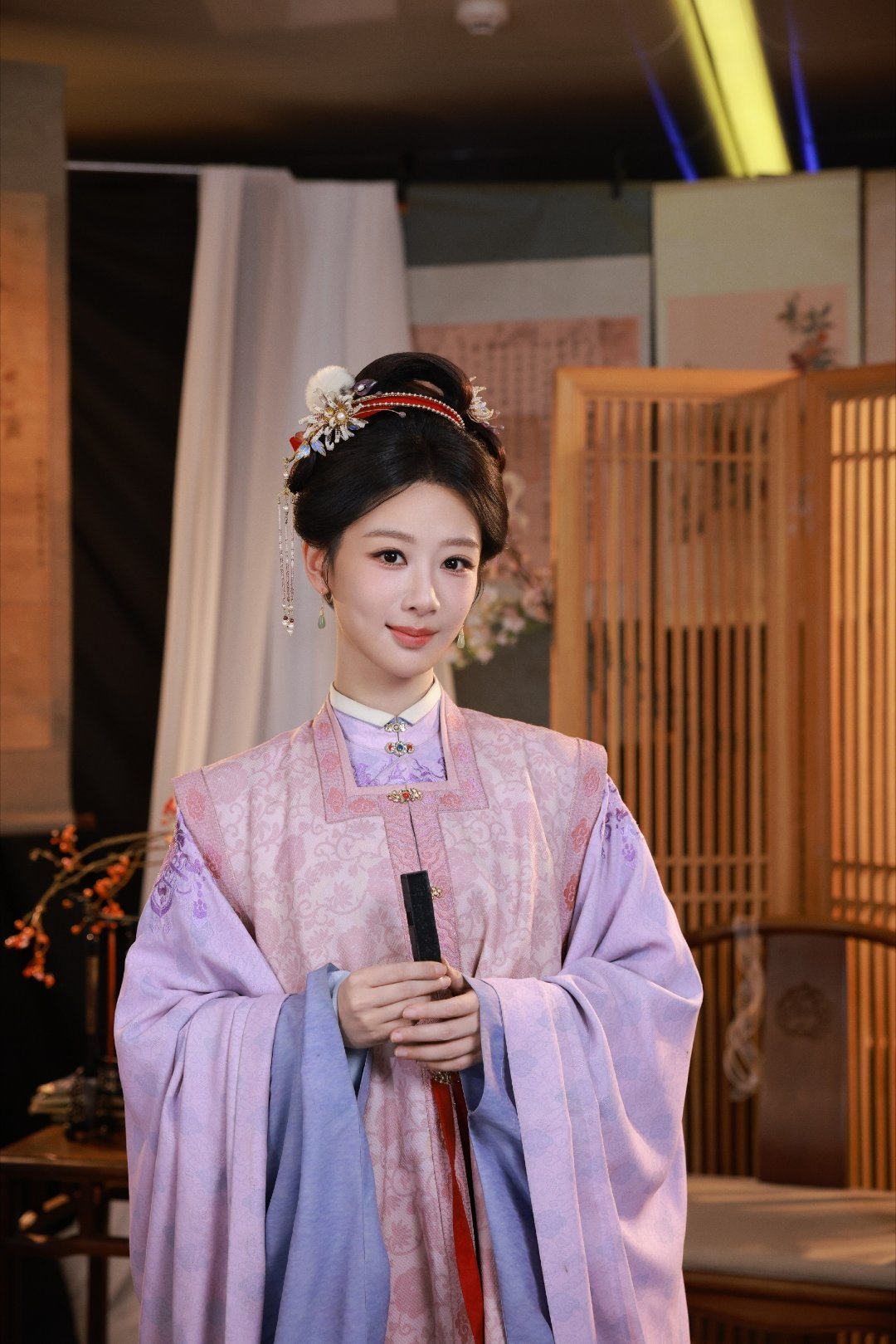 金鹤龙给杨紫化温婉世家妆给金老师上大分 温婉世家装李祯好美 