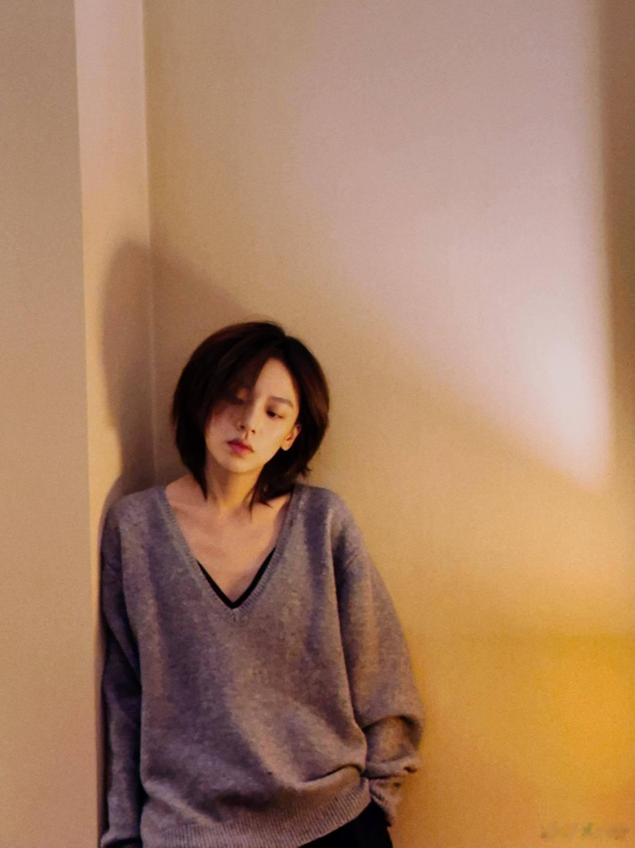 内娱00花斩女款又上新了00花“六边形战士”登场！王晓赟子：中戏功底、乐器全能、