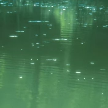 亲切的问候 ，写在岁月里 ，温馨的祝福 ，留在空间里 ，让快乐一路相伴 ，让健康