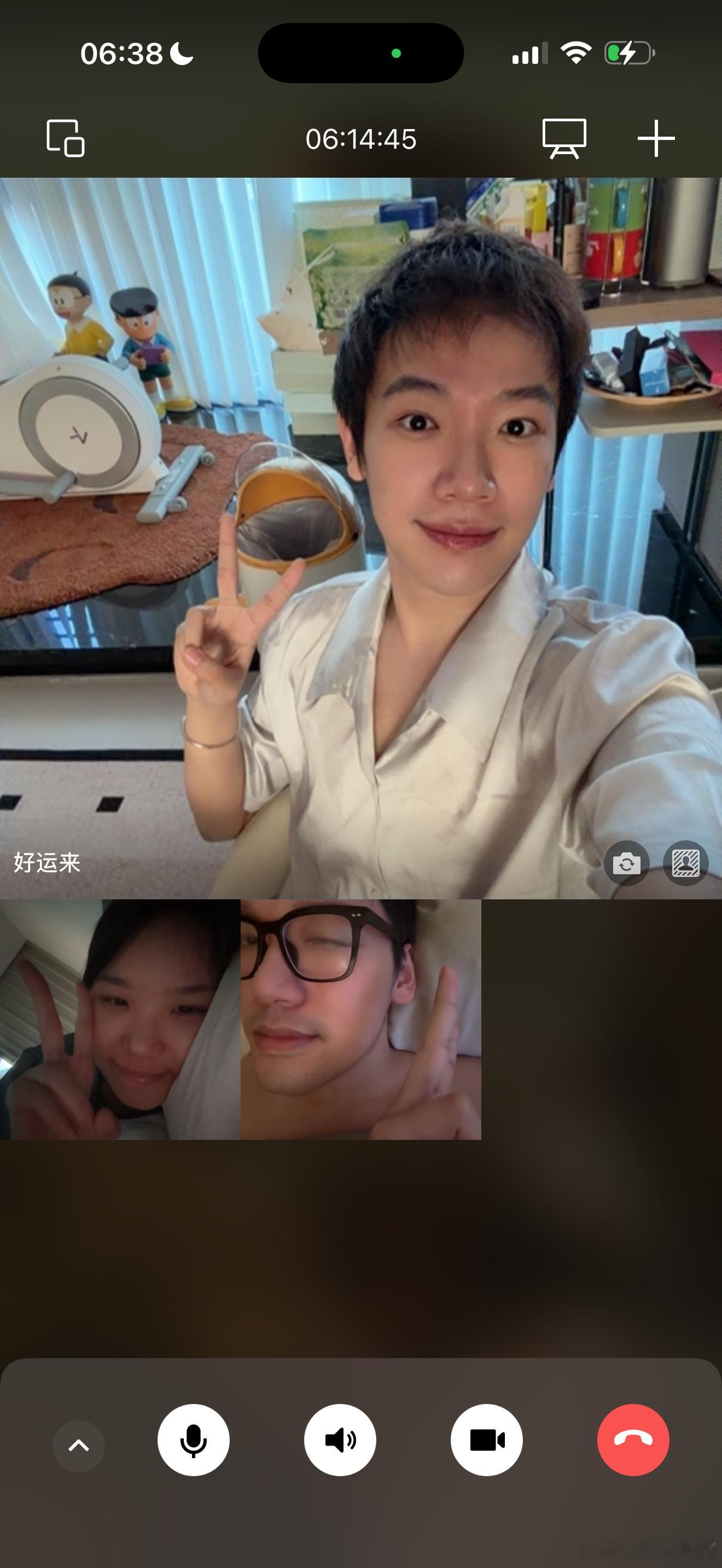我的天啊……这辈子没打过这么长时间的电话12点开始聊就这么水灵灵的一下没控制住聊