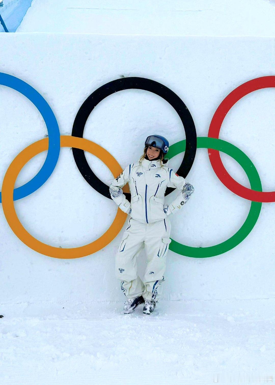 谷爱凌米兰冬奥会首秀黄金时段锁定谷爱凌首秀！看她稳展高难度动作，四年磨一剑，为弥