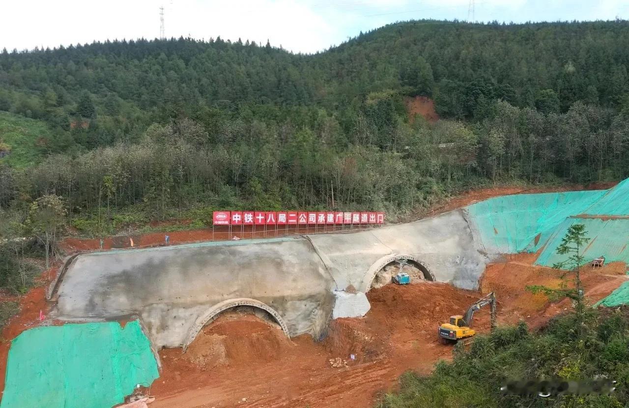 11月29日，由中铁十八局承建的大田广平至安溪官桥高速公路三明段（简称“田安高速