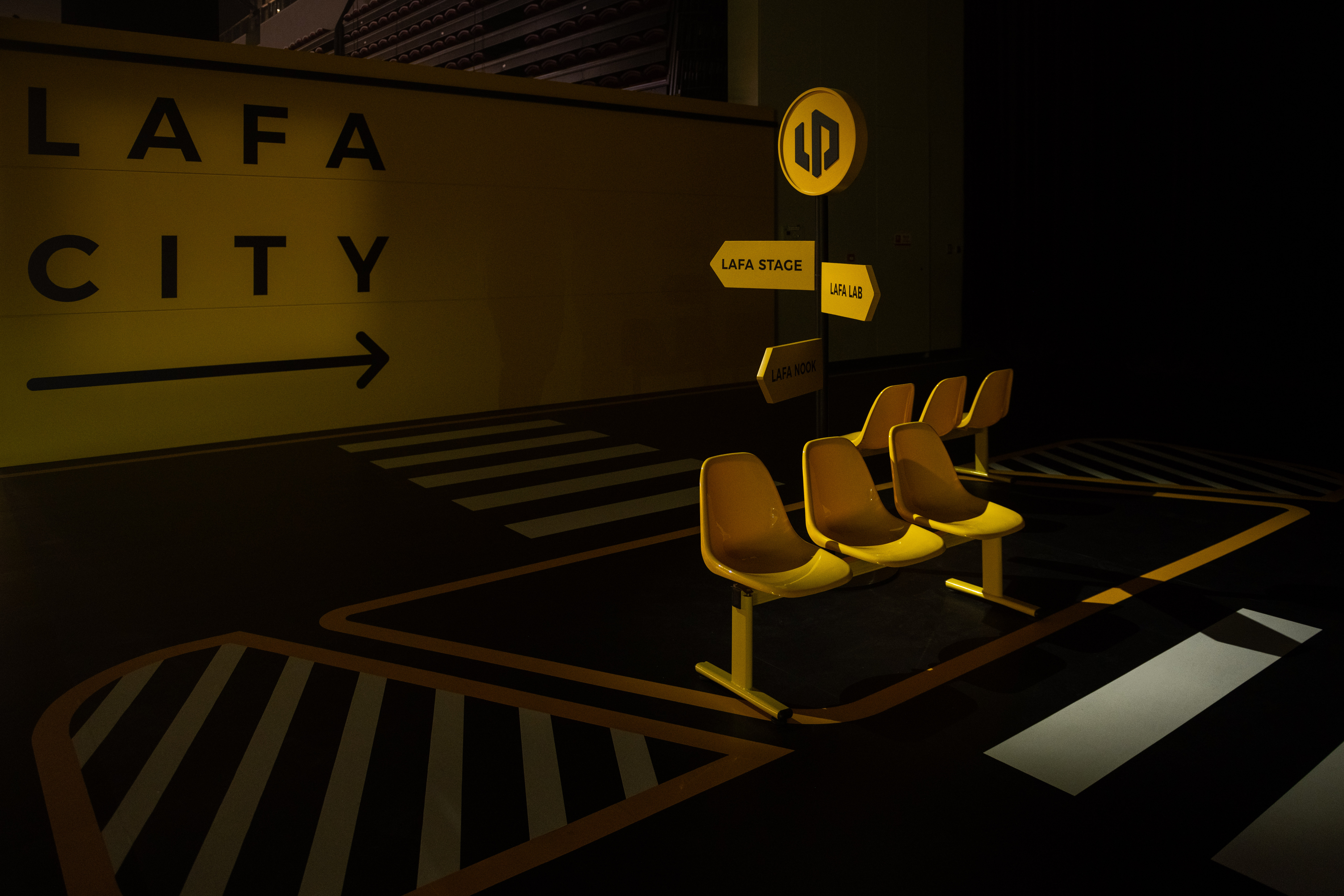 零跑Lafa5上市之夜，玩点不一样的？欢迎来到LAFA之城，这里有关于Lafa5