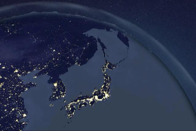 日本新版《外交蓝皮书》藏玄机：对华定位悄然“降级”，释放何种信号？

4月10日