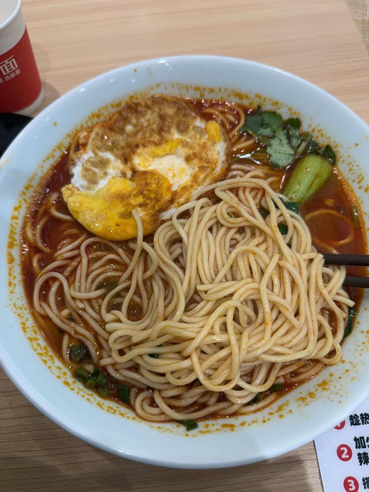 这就是上团的醉面家的番茄煎蛋！好吃的面条做法 醉面 面条爱好者必尝 好吃的面推荐