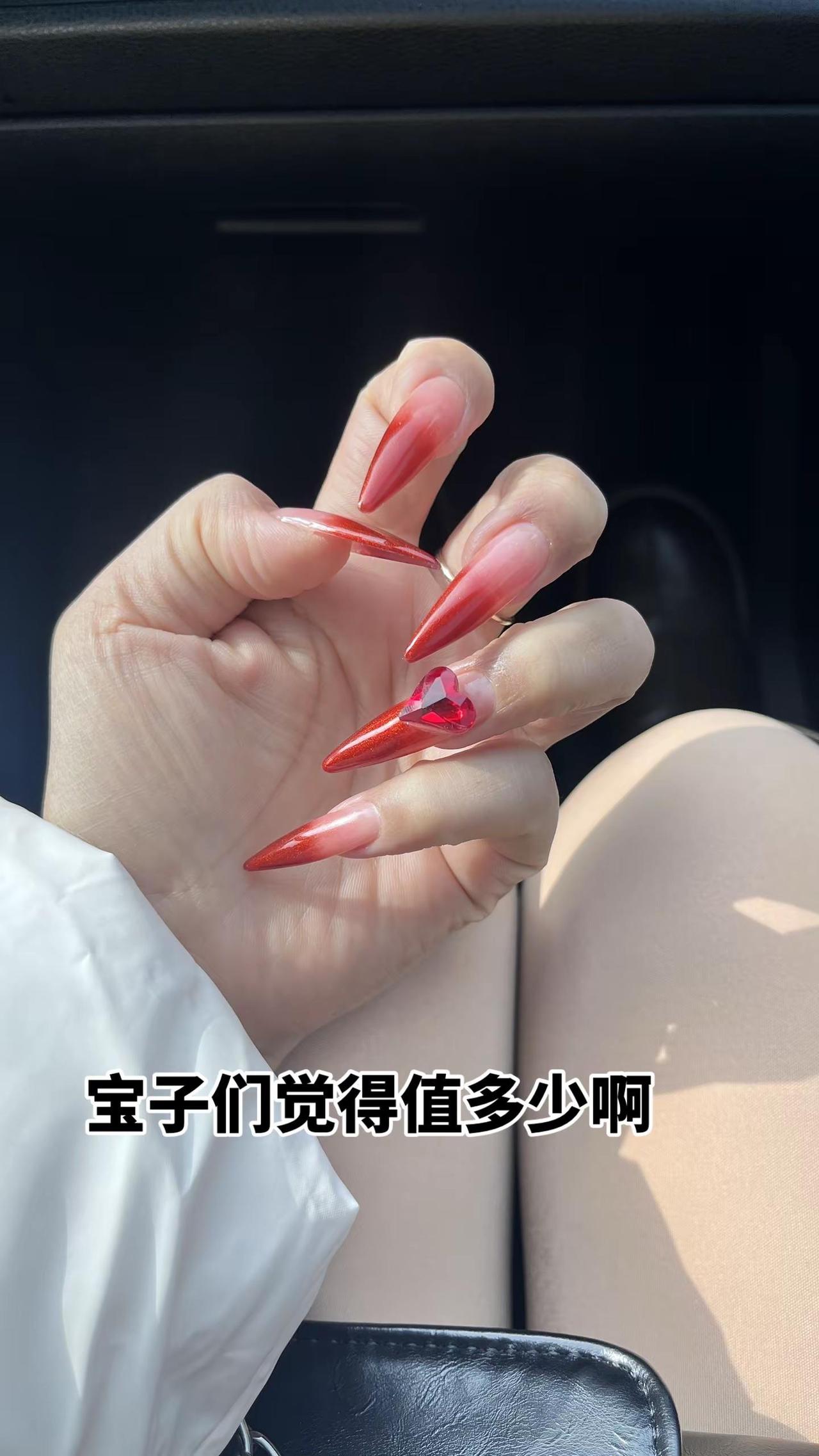 晒晒你的美甲 刚做的指甲盖子