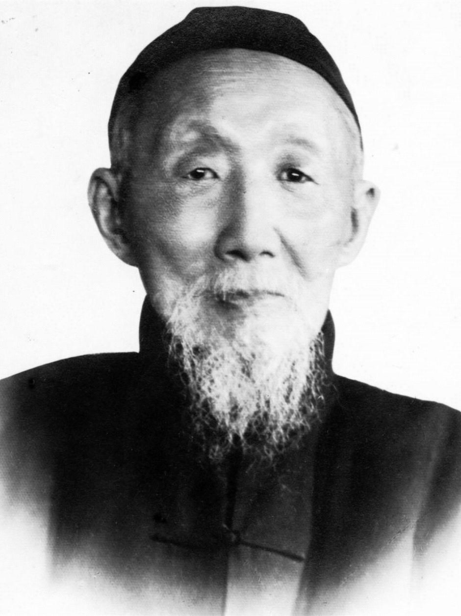 “他27岁考中探花，却把喜报撕了糊窗——张謇：晚清最狠‘跨界打工人’，不搞站队搞