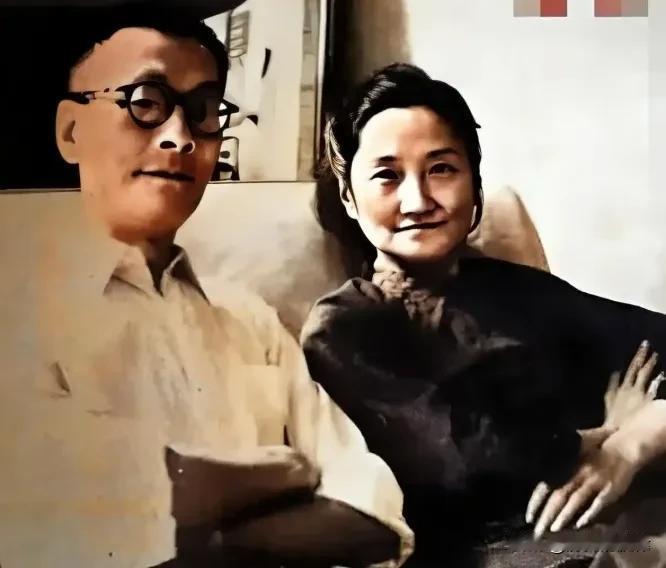 民国最纠葛的一段情：徐志摩坦诚流连风月，陆小曼转头便与翁瑞午相伴，三人纠缠半生