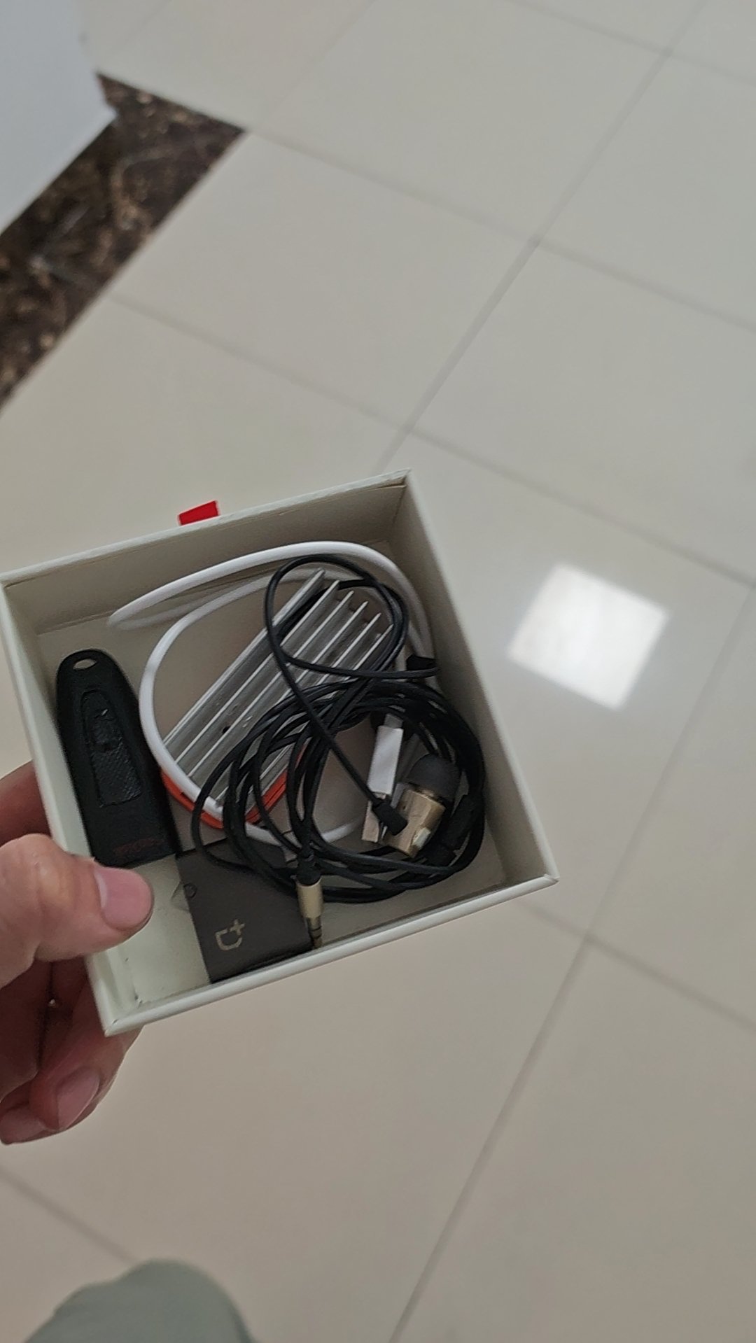 好险，我东西放在旧的场地的暗格里面忘记拿[流汗][流汗] ​​​