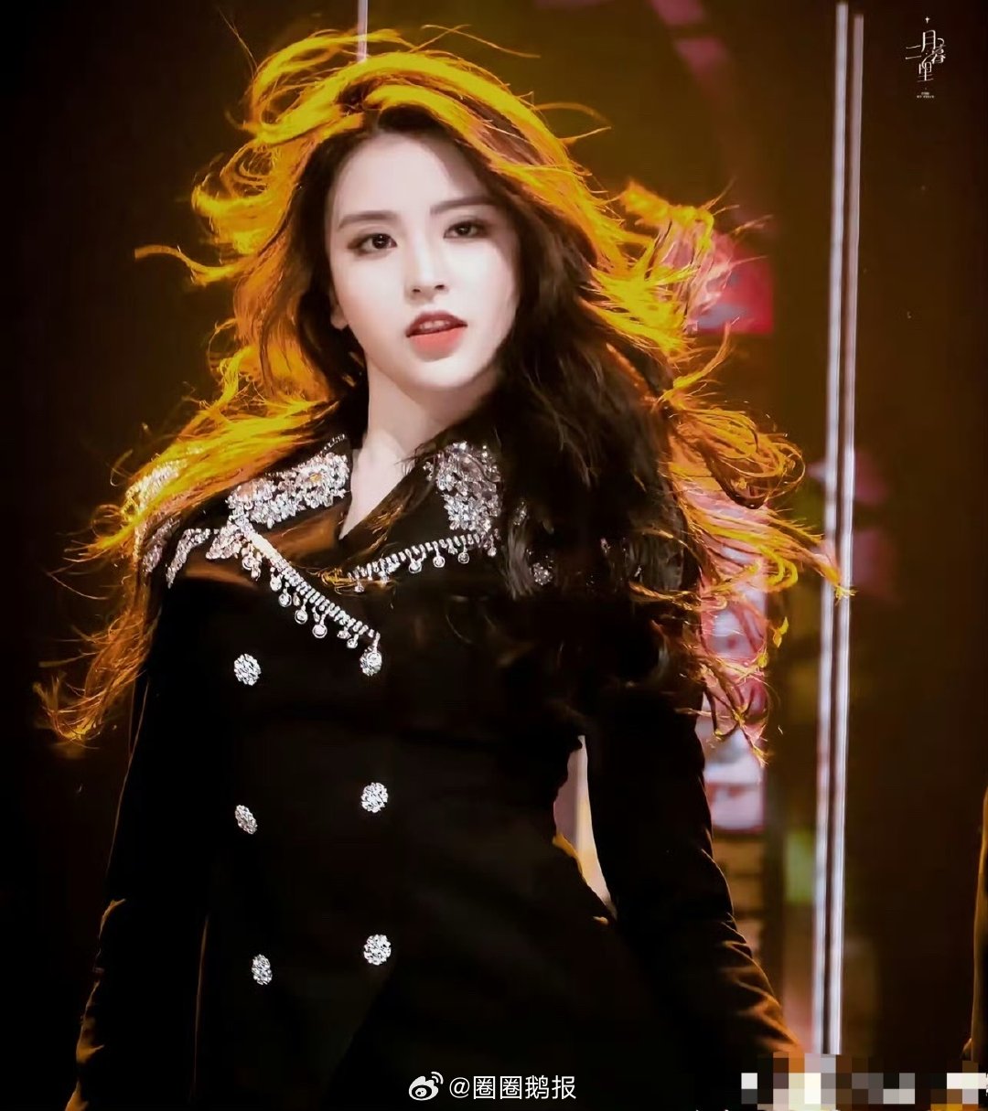 金子涵是公认的青你二第一门面青你时期是真的好看！ 