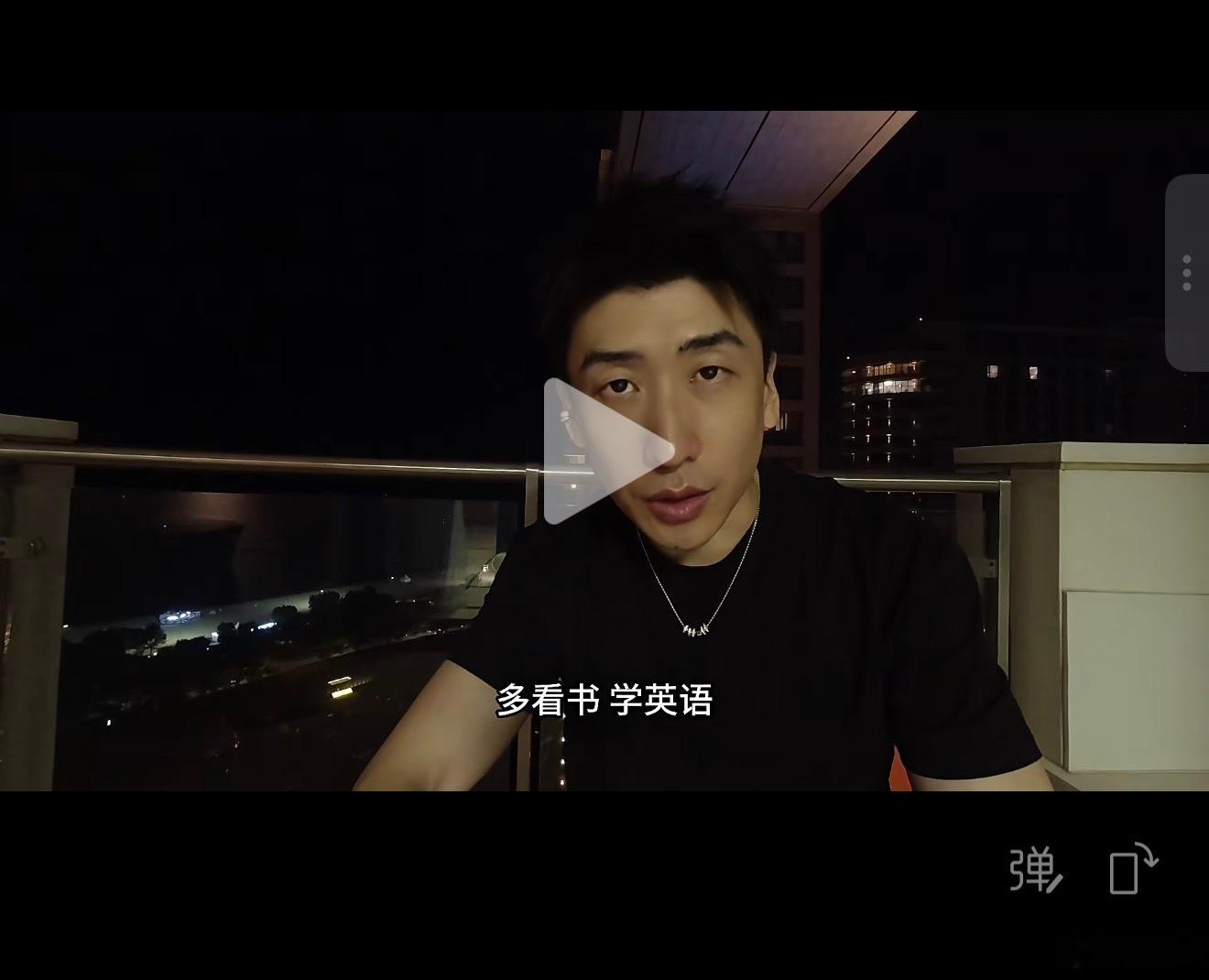 已经是 3 天之内第二次刷到类似文案的作品了，把消费行为升华到了生活方式和价值观