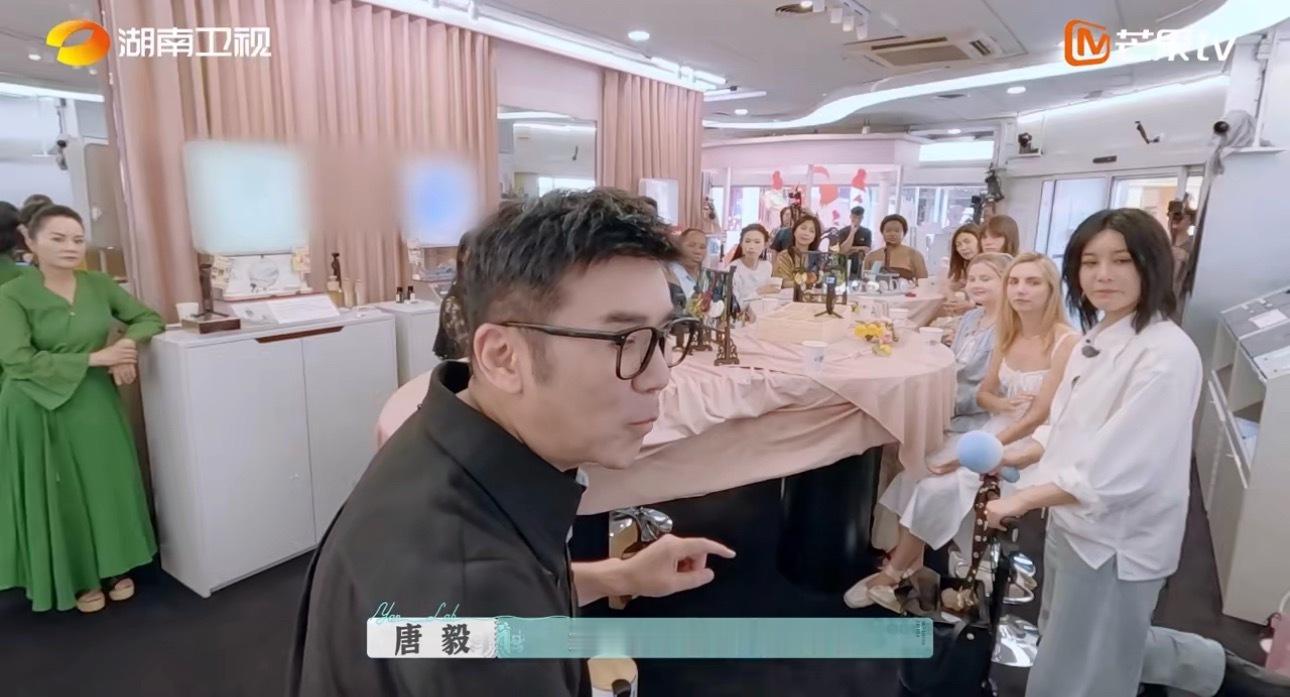 尚雯婕三分钟法语介绍中国妆容发展史尚雯婕用三分钟为外国友人讲述中国妆容发展史，这