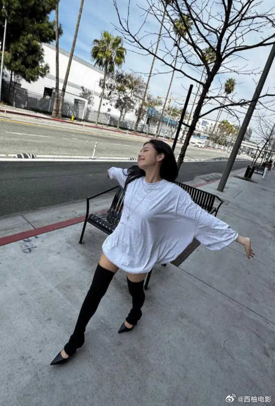 上海时髦精心中的宝藏打卡地港汇恒隆快闪太夯了！满眼热烈Ruby红，妮粉齐聚狂欢，