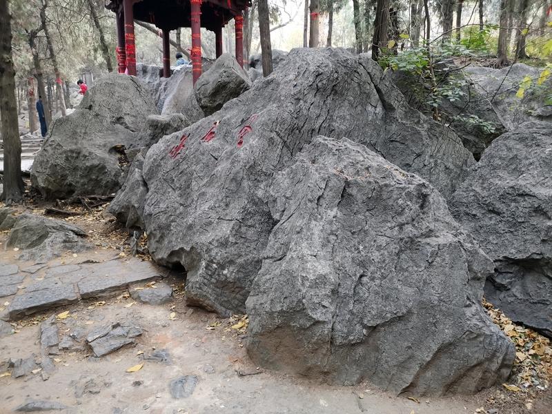 小时候看《琅琊乡音》，上面有浮来山的故事，然后我知道临沂有一座浮来山，很好的一个