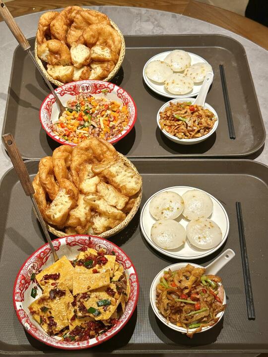 长沙最伟大的二人食出现了🥲。。。。
