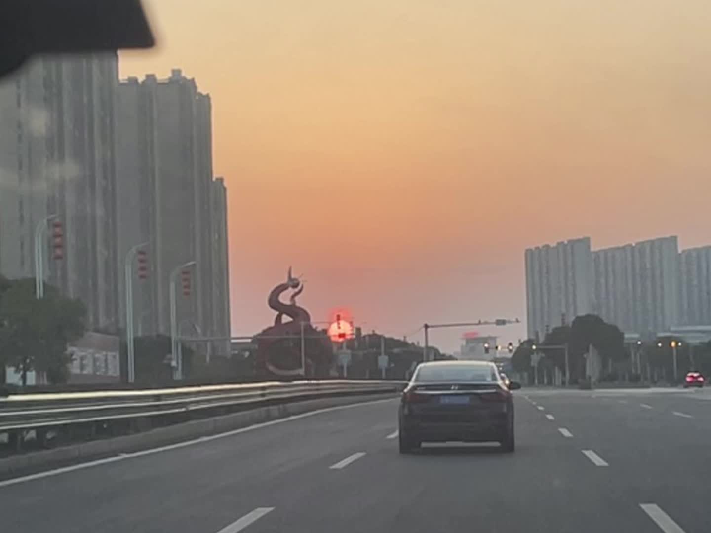 尽量快乐吧 我们都是独一无二的。