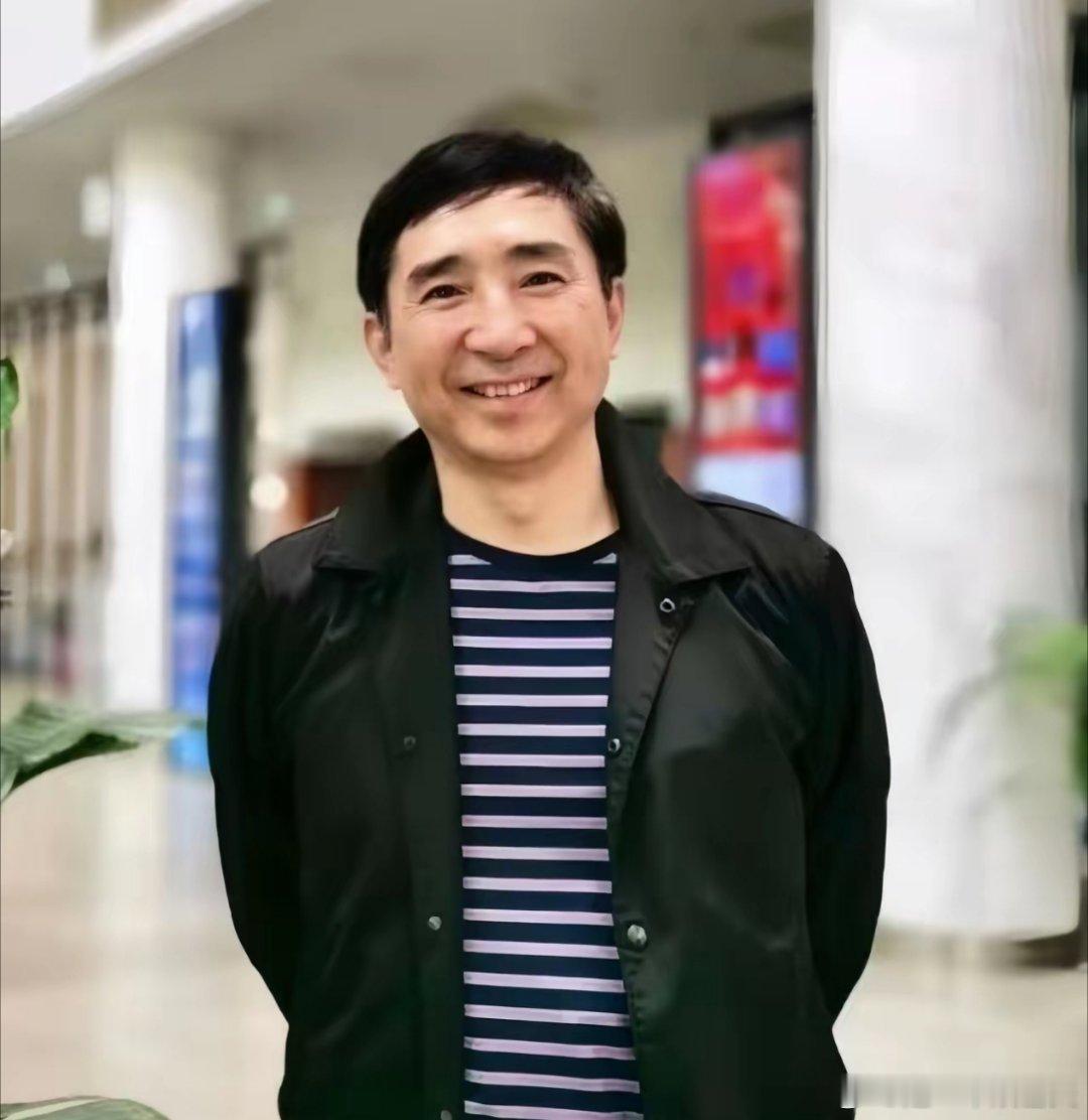 中戏的水真深，看来是纸包不住火了，终于都慢慢现了原形，真是人生如戏，戏如人生，陈