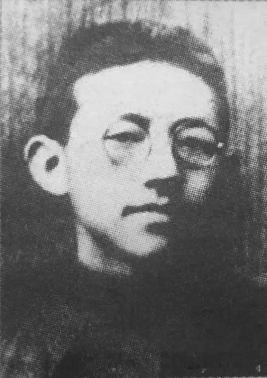 刘仁静和包惠僧均是中国近现代历史中的重要人物，他们在不同的时间点和背景下，以各自