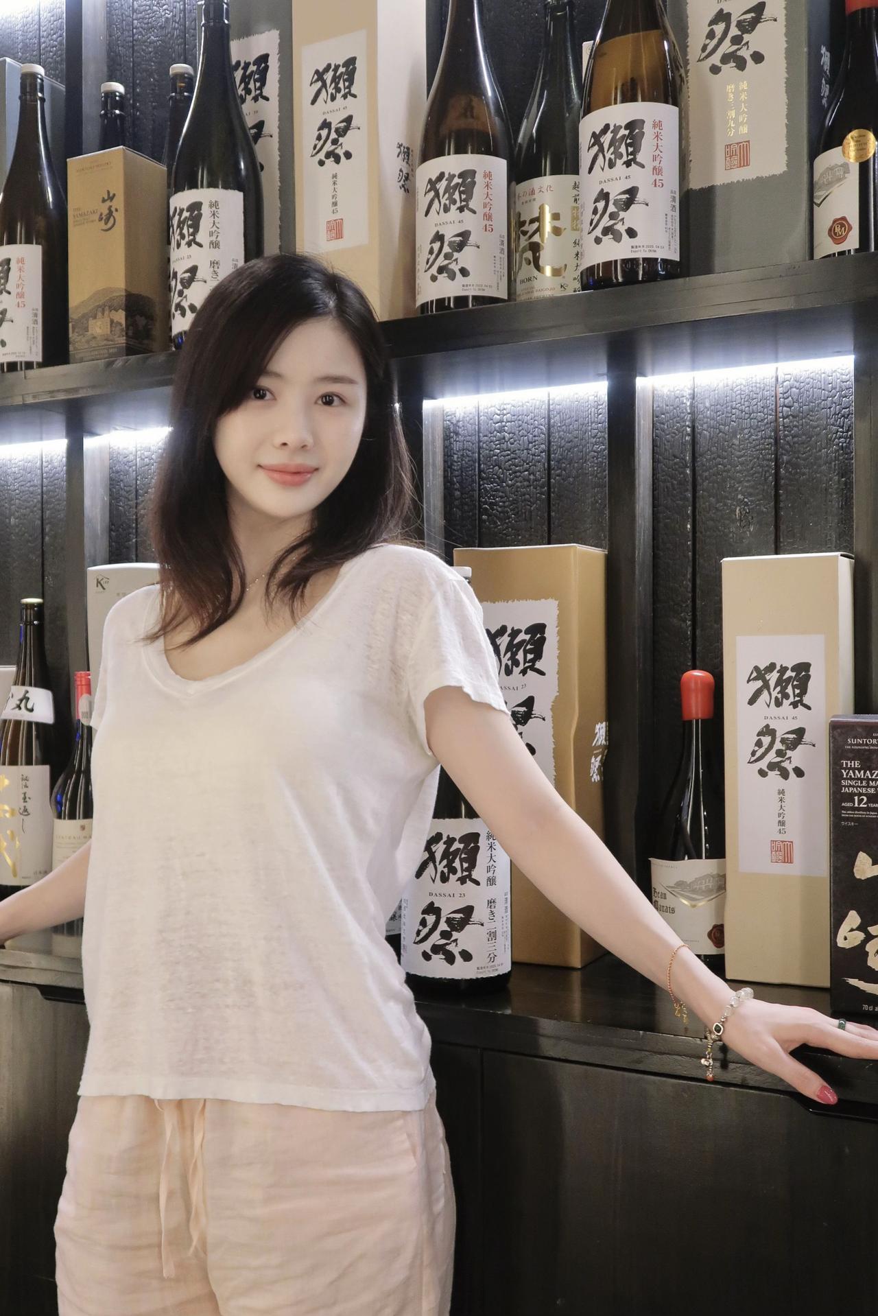 我来人间，是为了玩玩
多责怪别人少省视自己。
高级感穿搭 温柔穿搭 优雅气质 慵