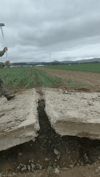 没有什么是锤子搞不懂的，
如果搞不定，
那就锤多一下。