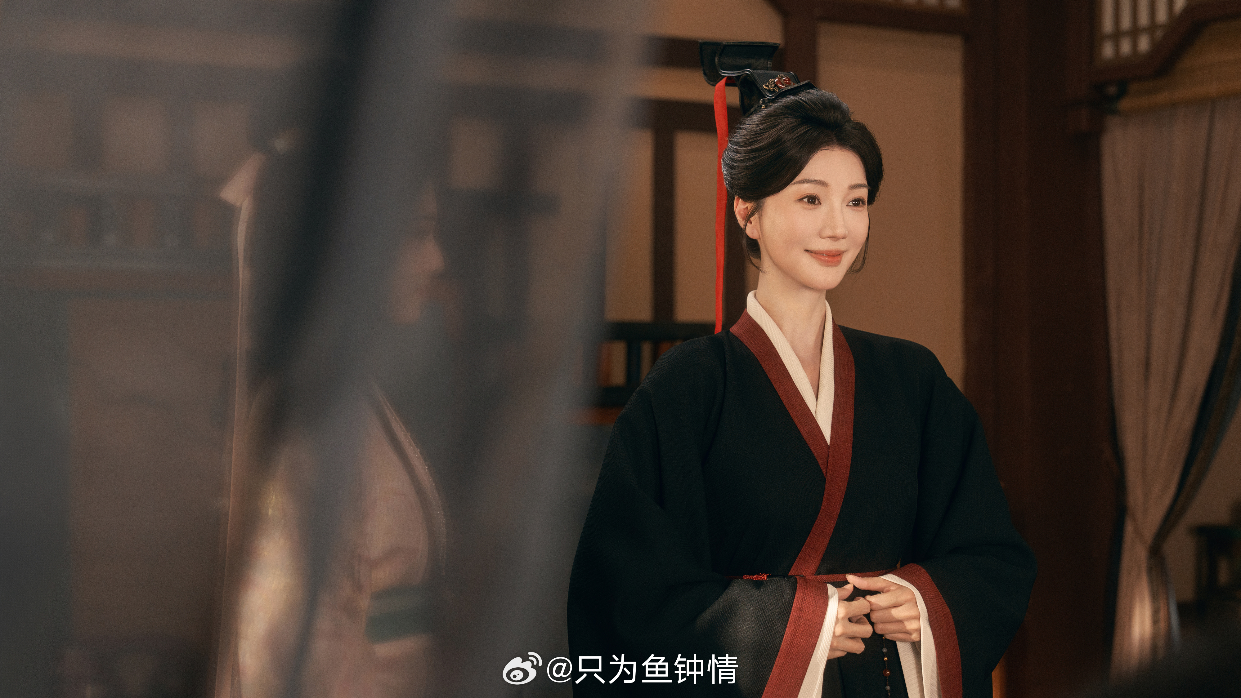 雀骨大结局郑雅文何元姬 何元姬能出圈不是没道理的，编剧给她的成长弧光足够完整，从