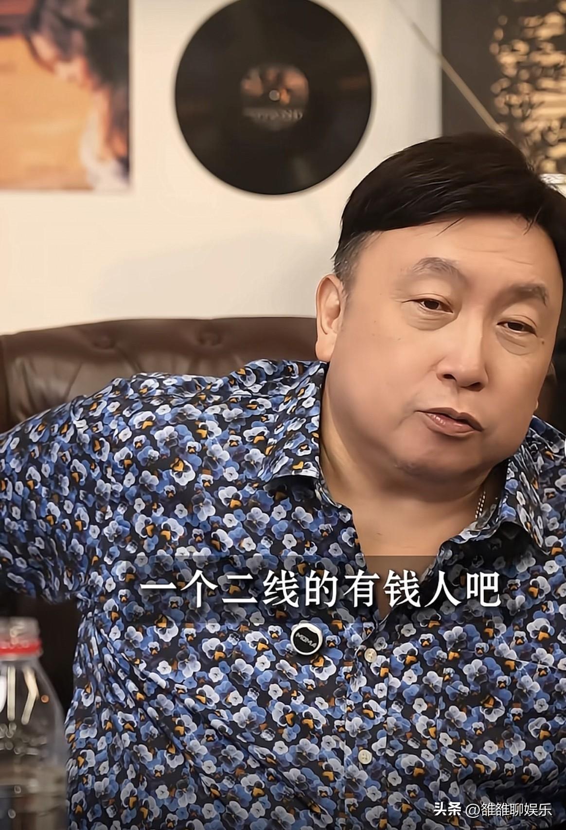 王晶说：

“豪门也是有真感情的，香港有一个二线的有钱人，他爱上了一个世家媳妇，