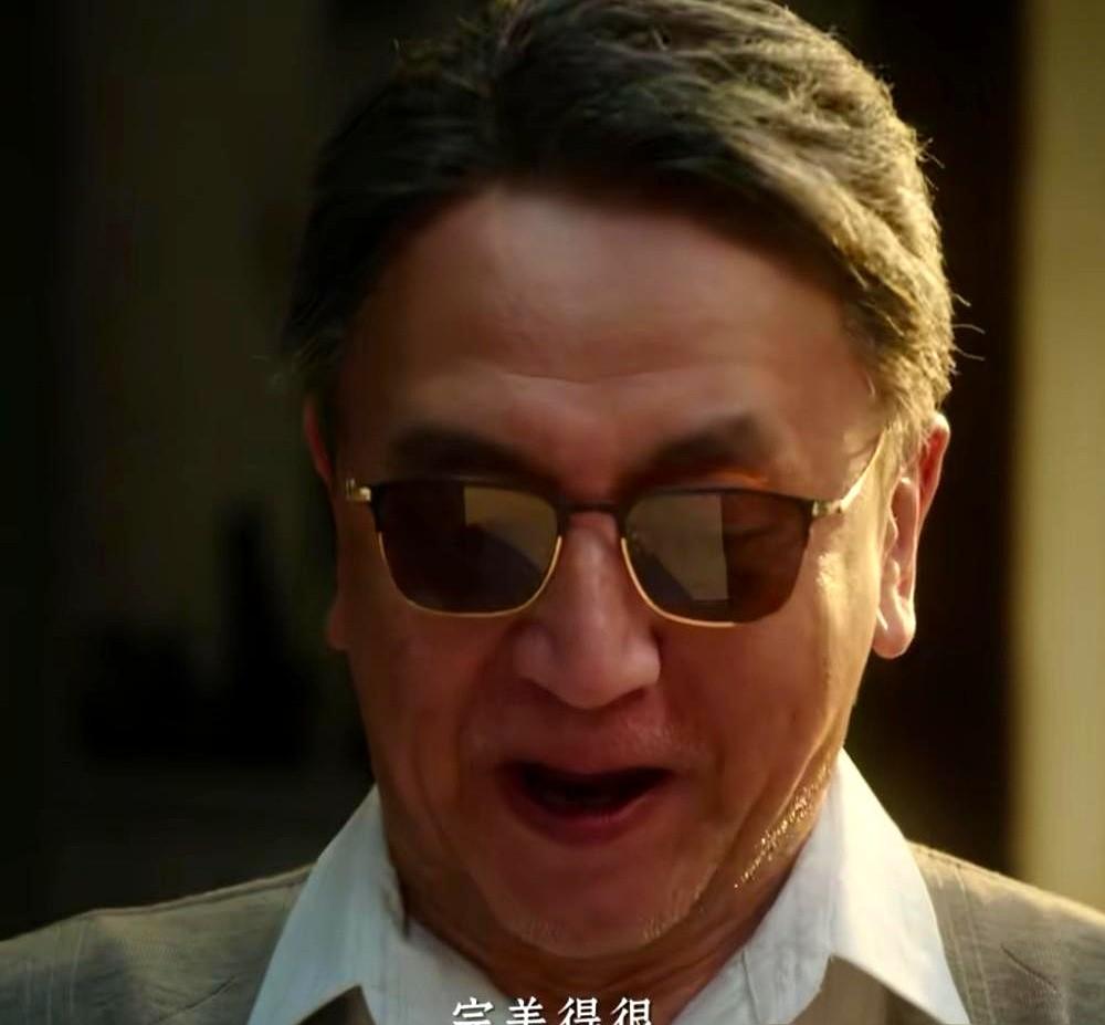 编剧署名权这事儿，真是圈里心照不宣的痛。新人徐胜利能改前辈剧本，最后还得了联合署