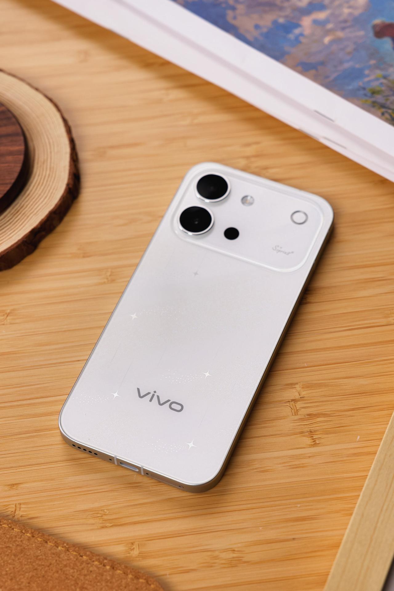vivo S60元气版 星星海 上手体验👏

第一眼看到星星海直接被颜值拿捏，