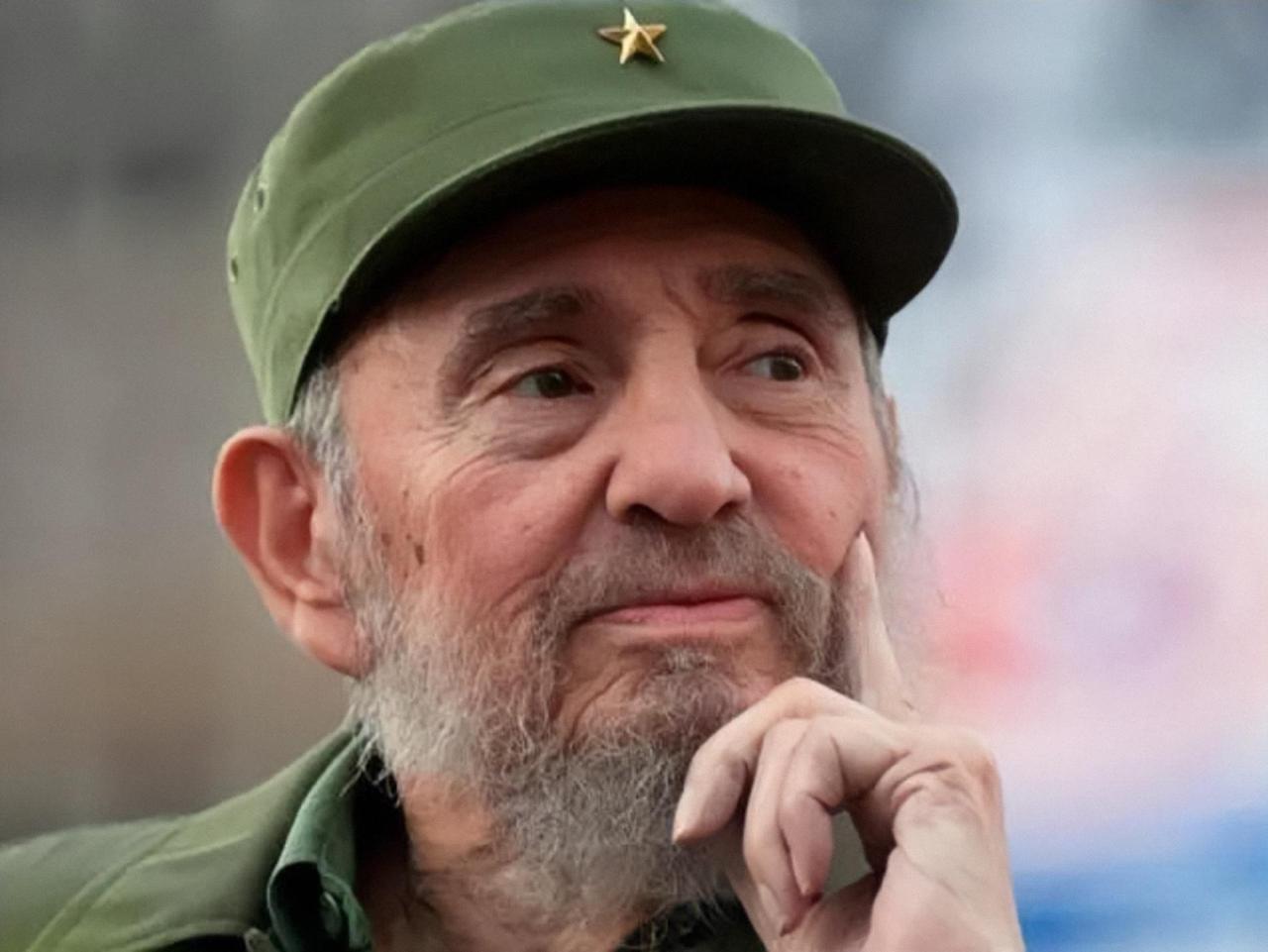 老卡为什么可以一直活到2016年善终，马杜罗为什么不行？
这两位同样高举反美旗帜