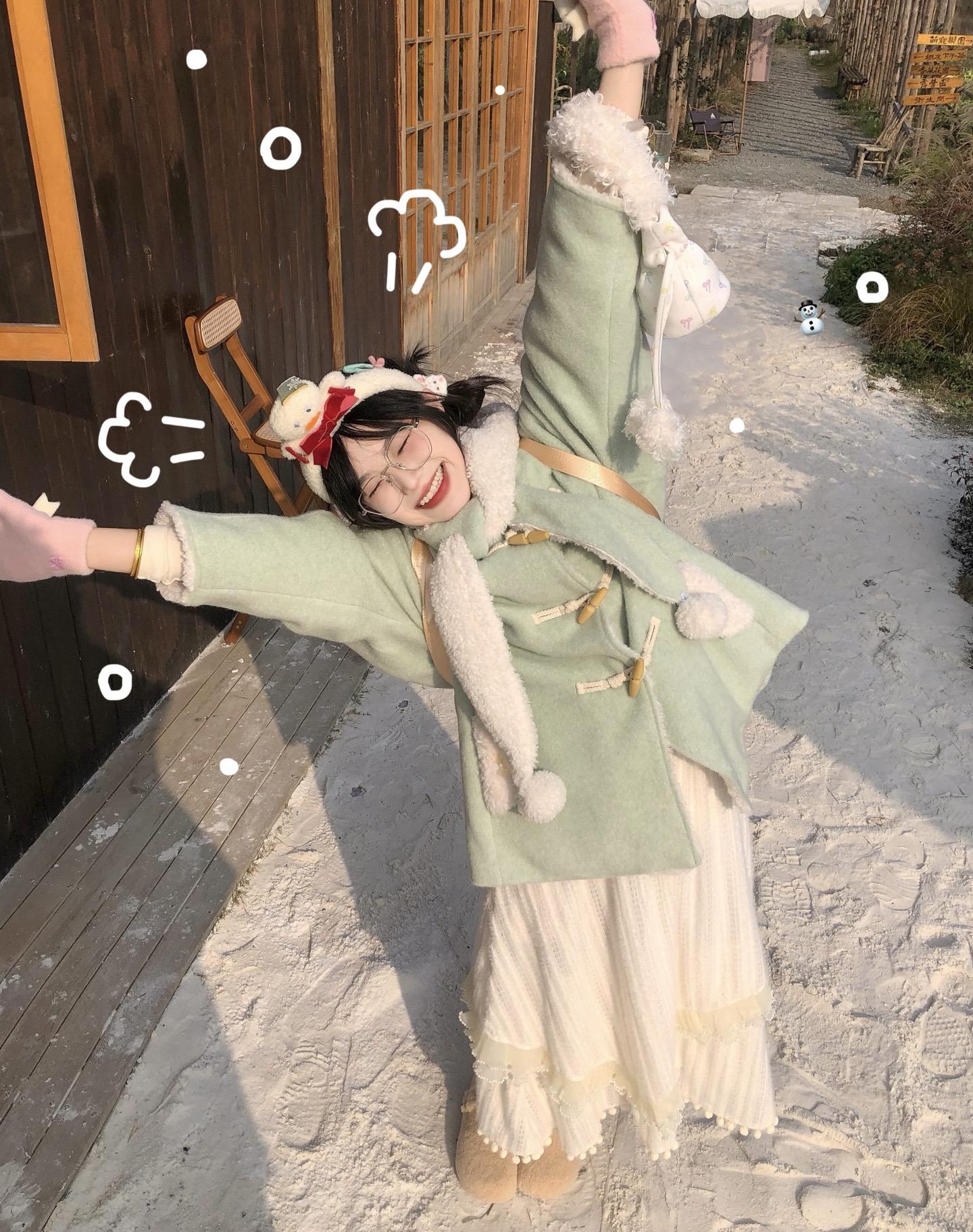 ☃️我爱下雪天 这个拍照角度太可爱辣！！ᵔᗜᵔ*
