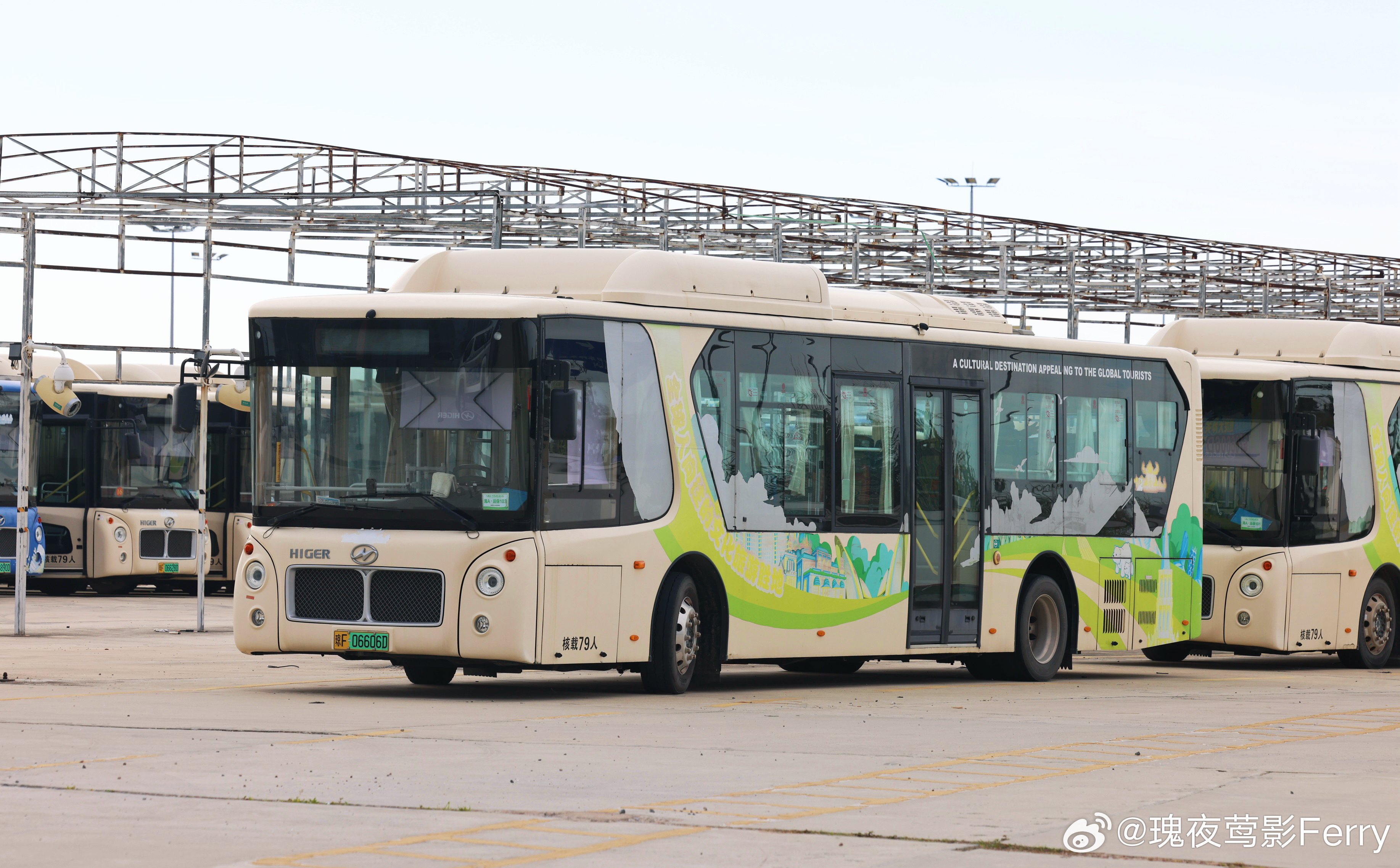 海花岛KLQ6126GAEVN1A，采用风景造型