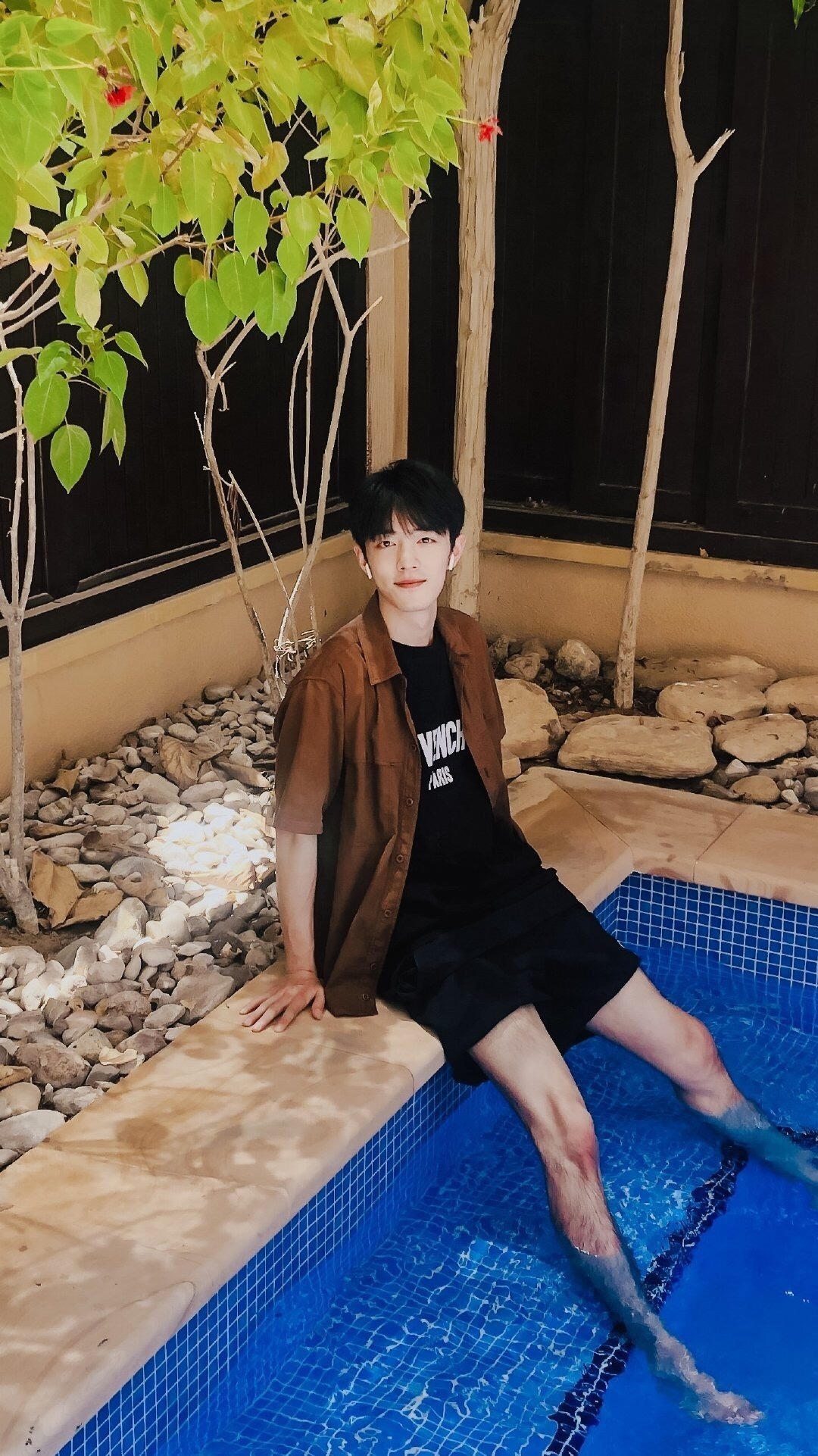 肖战 如果你是方便面，那我就是白开水，因为我想泡你呀！最好的肖战！ 