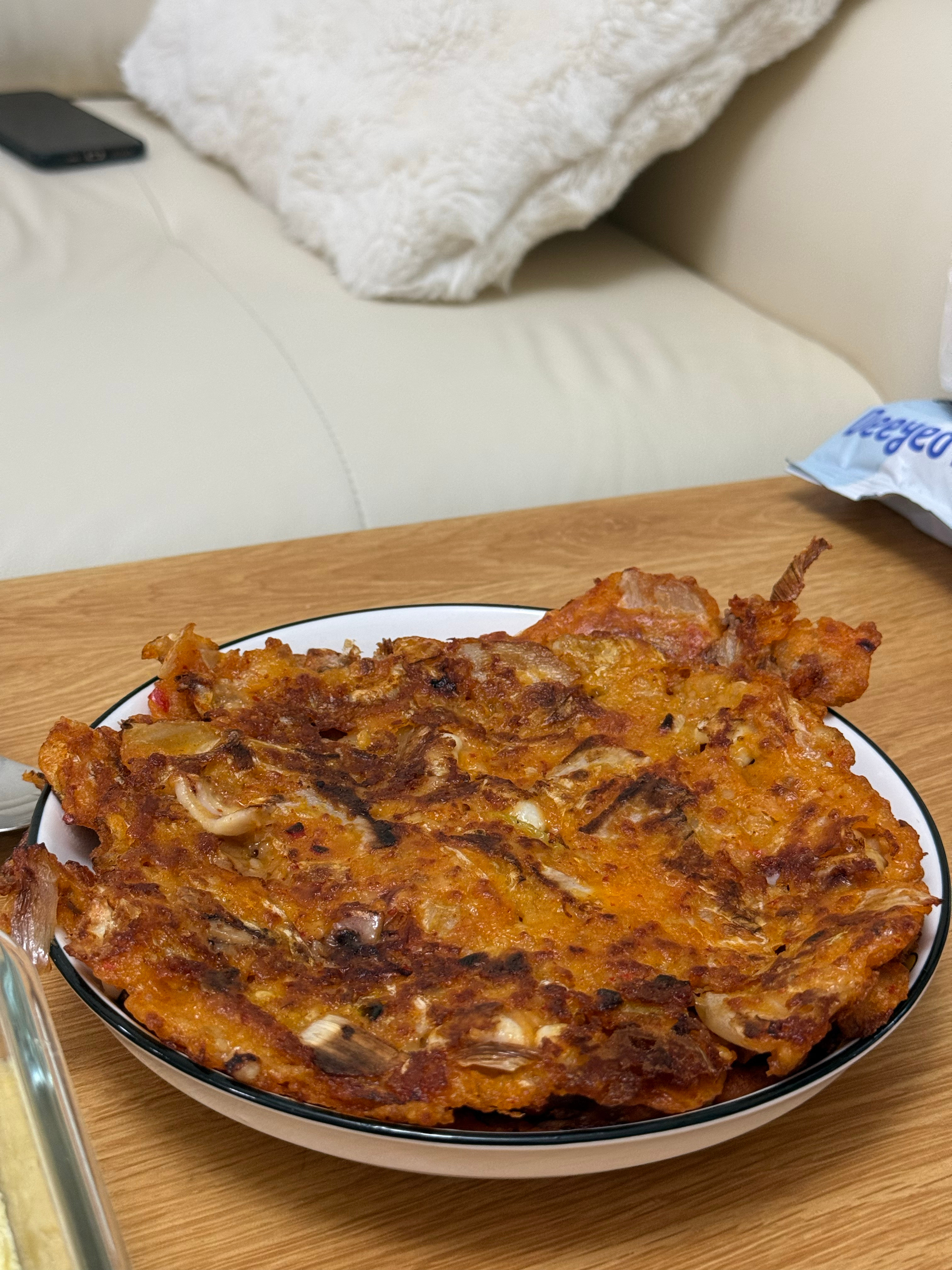 BK晚上做的泡菜鱿鱼饼！好吃！我吃了五张饼，直接吃困了[淡淡的][淡淡的][淡淡