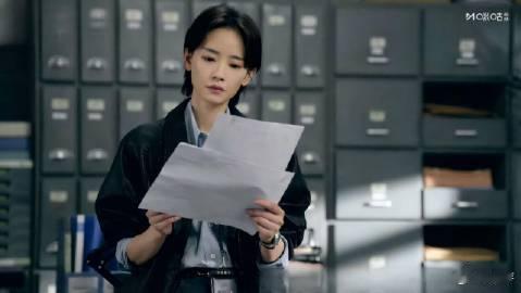 剥茧收官回忆杀 《剥茧》收官，就像经历了一场心灵的洗礼。案件的真相虽残酷，但人物